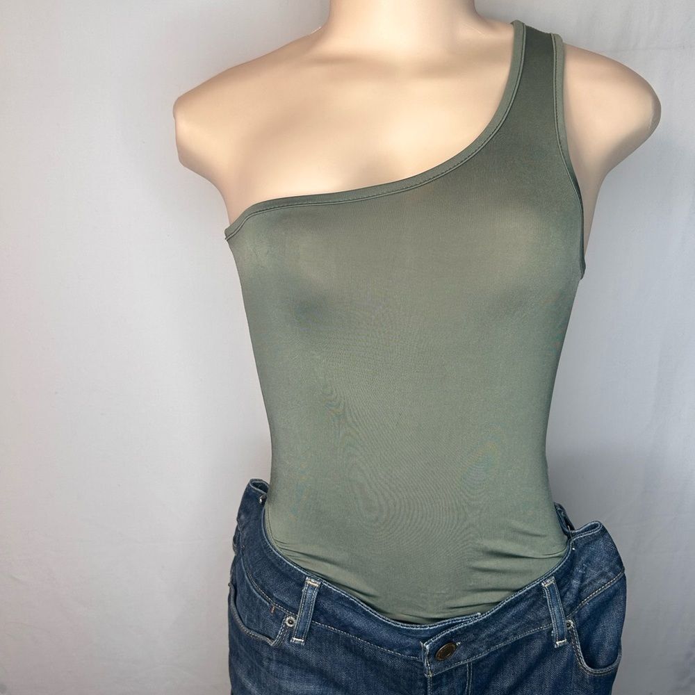 PrettyLittleThing Asymmetric One Shoulder Bodysuit Green Size 2